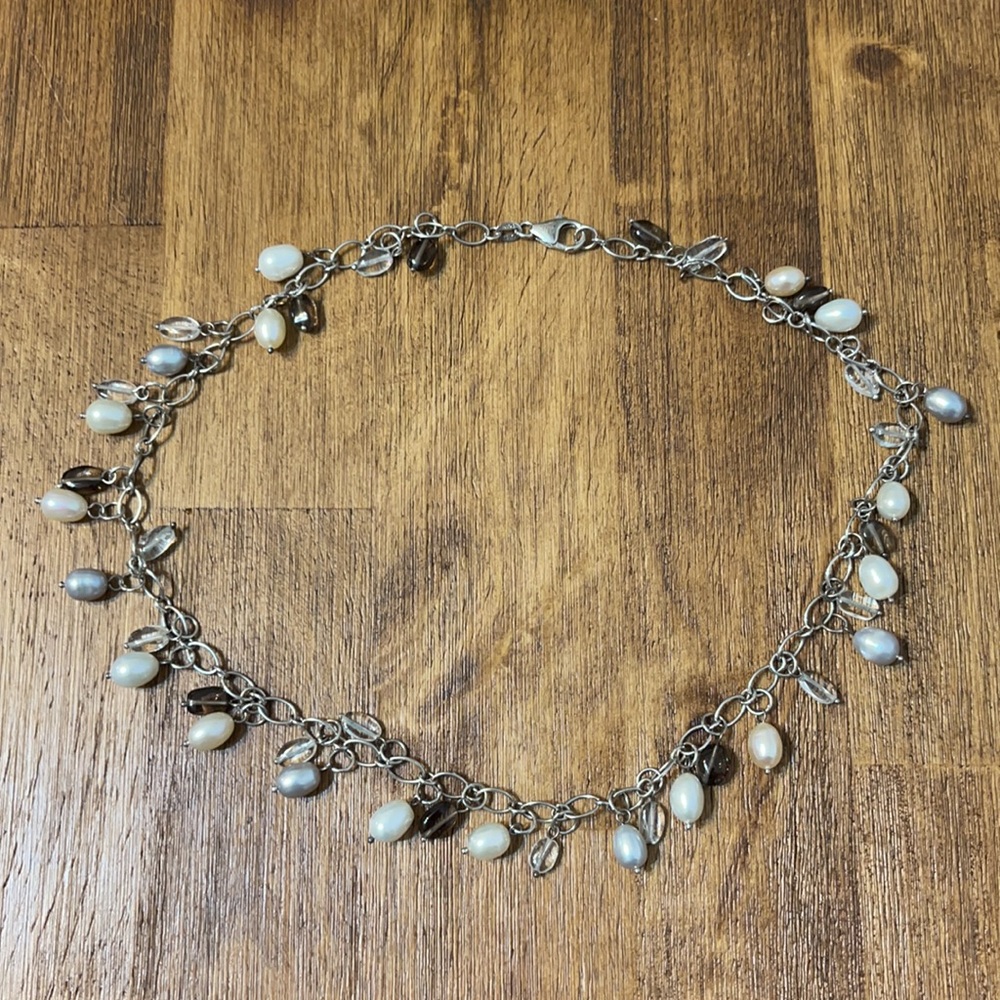 Beaded detail necklace